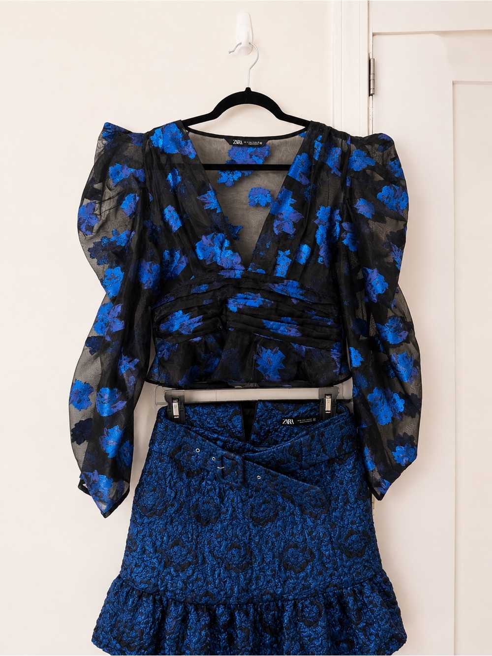 ZARA Metallic Blue Floral Top & Mini Skirt with Belt Matching Set Size Small